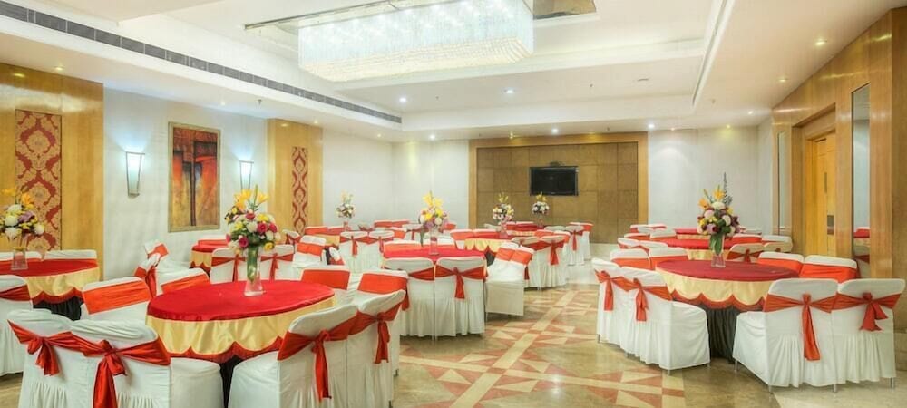 Hotel Western Court Panchkula 36/50