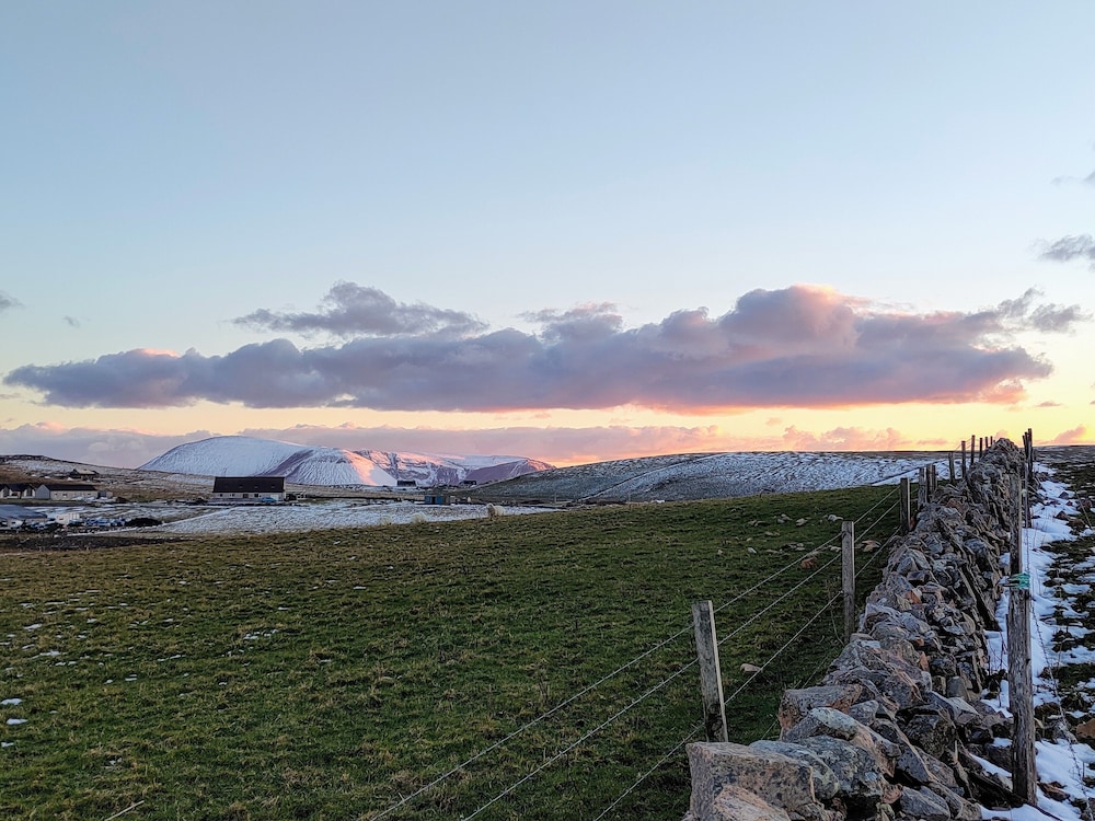 Stromness Apartments 17/19