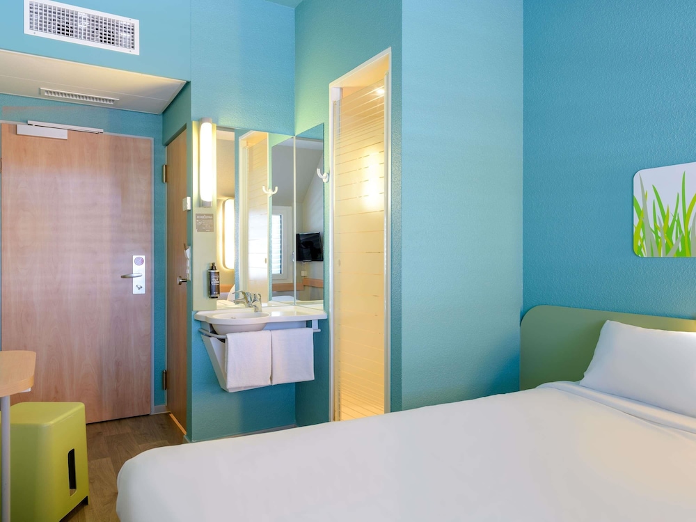 غرفة قياسية بسريرين منفصلين، Ibis Budget Luzern City 5/10