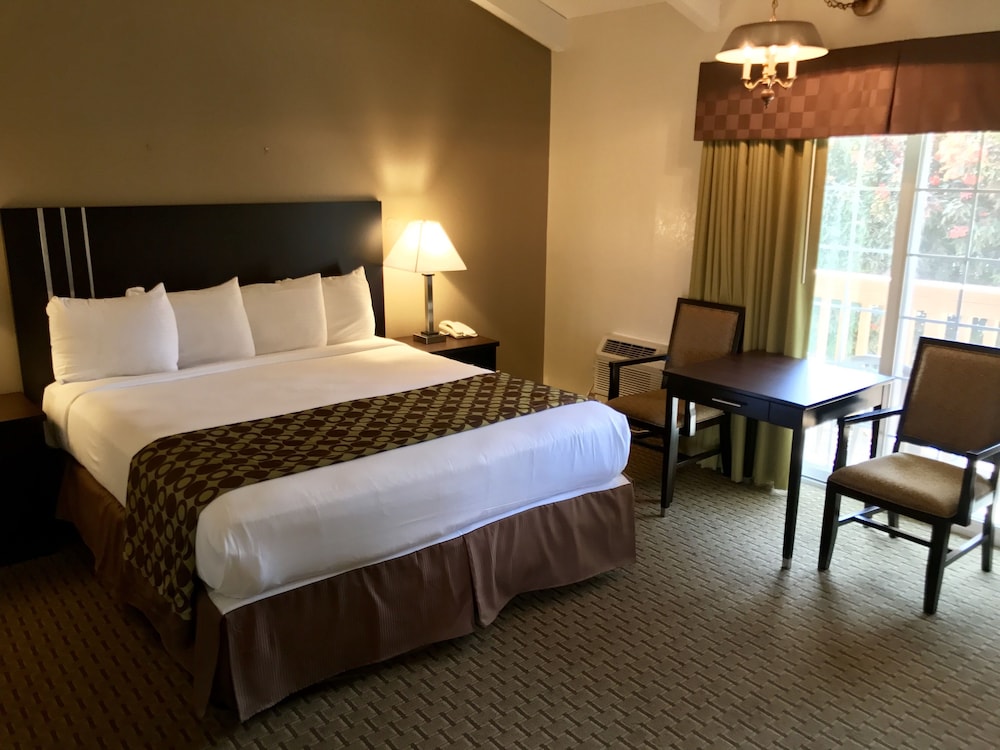 Fireside Inn 23/56