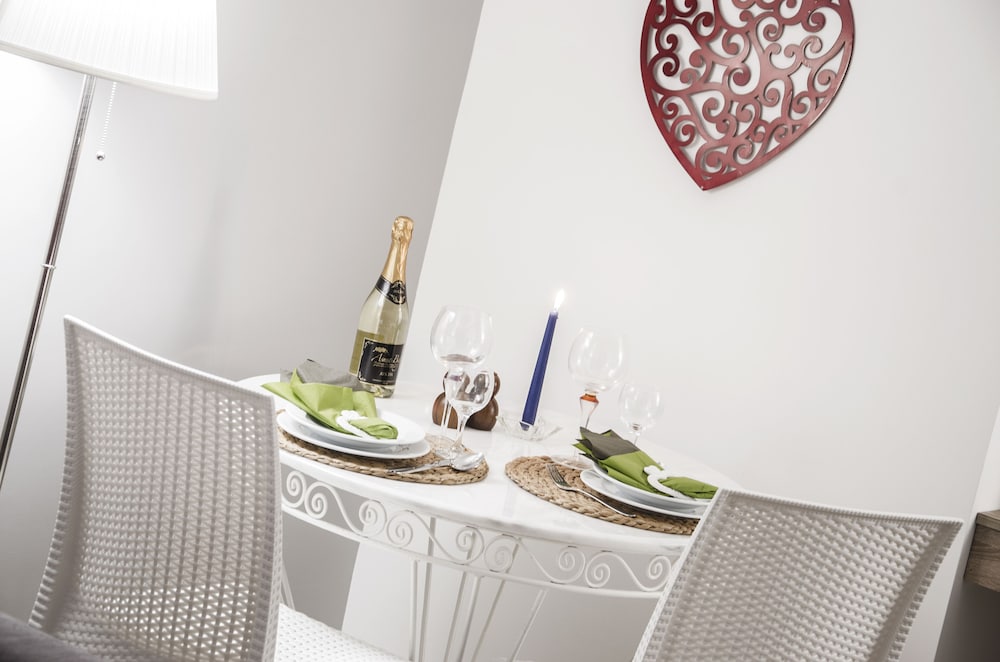 Rodina Suites 12/50