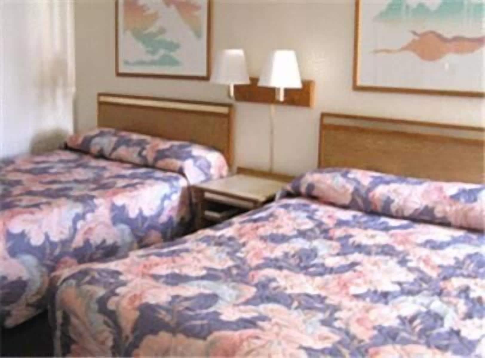 Travelers Inn 18/22