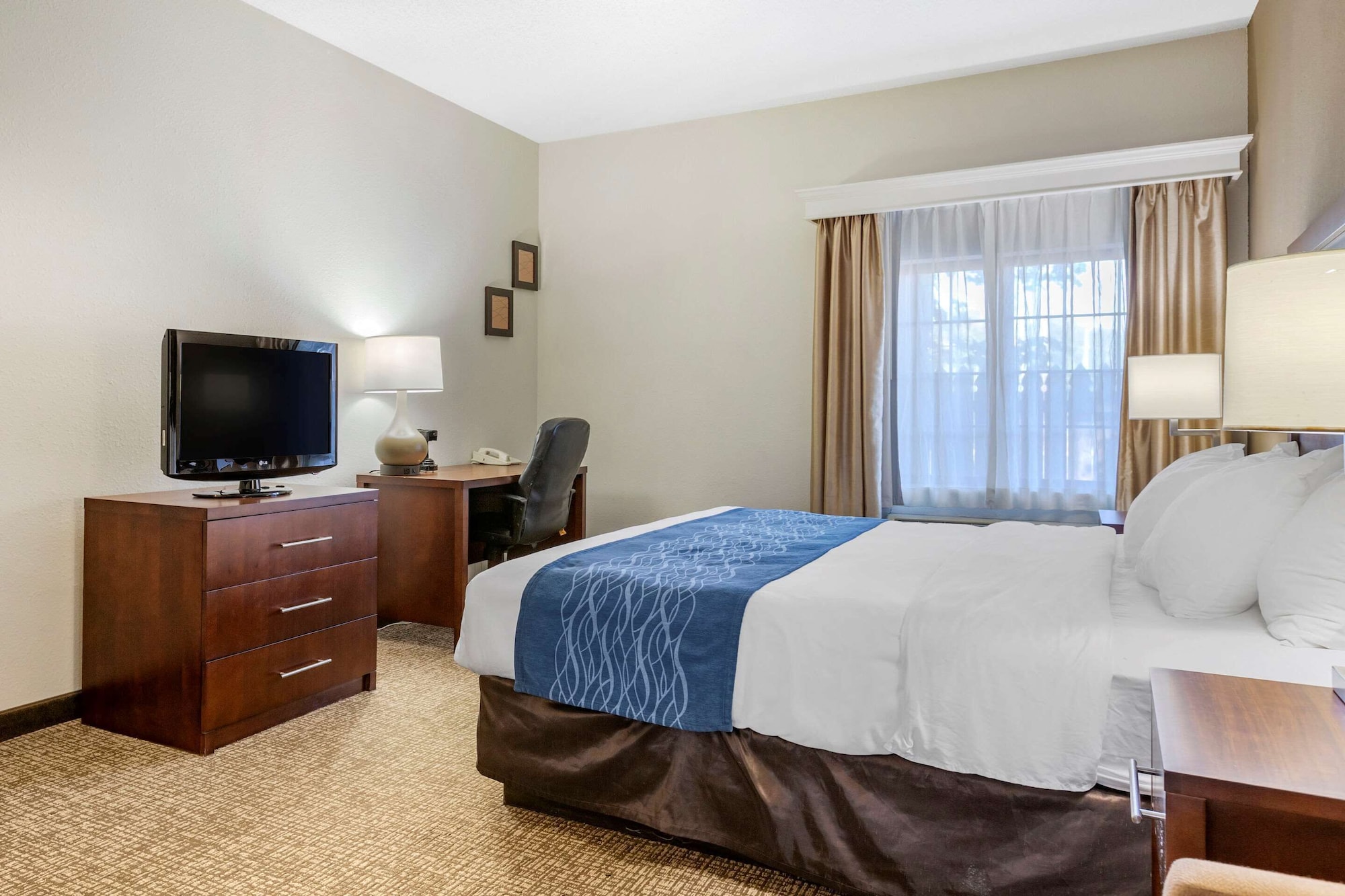 غرفة قياسية بسرير كينج، Comfort Inn Downtown University Area 4/5