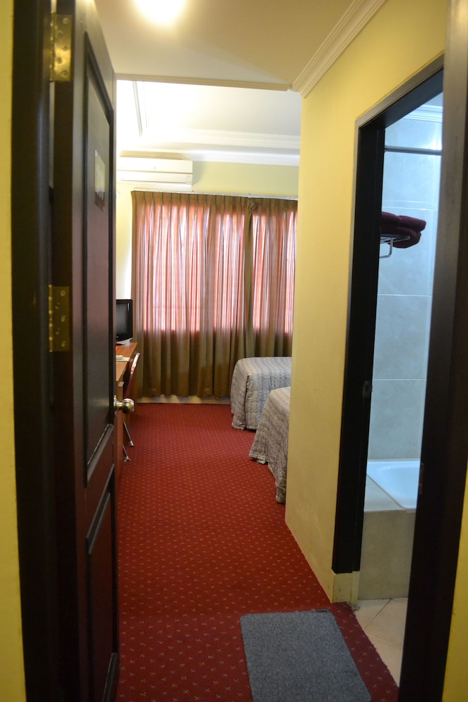 Sepinggan Hotel 12/33