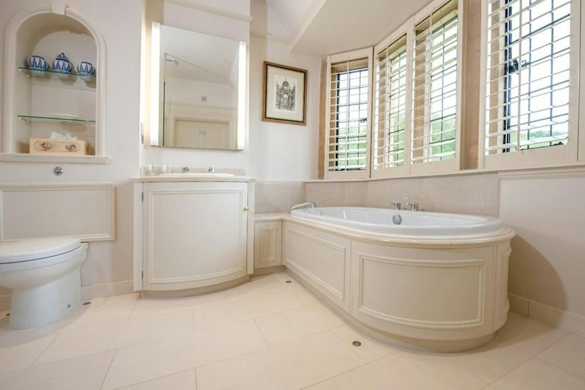 Buckland Manor 40/42