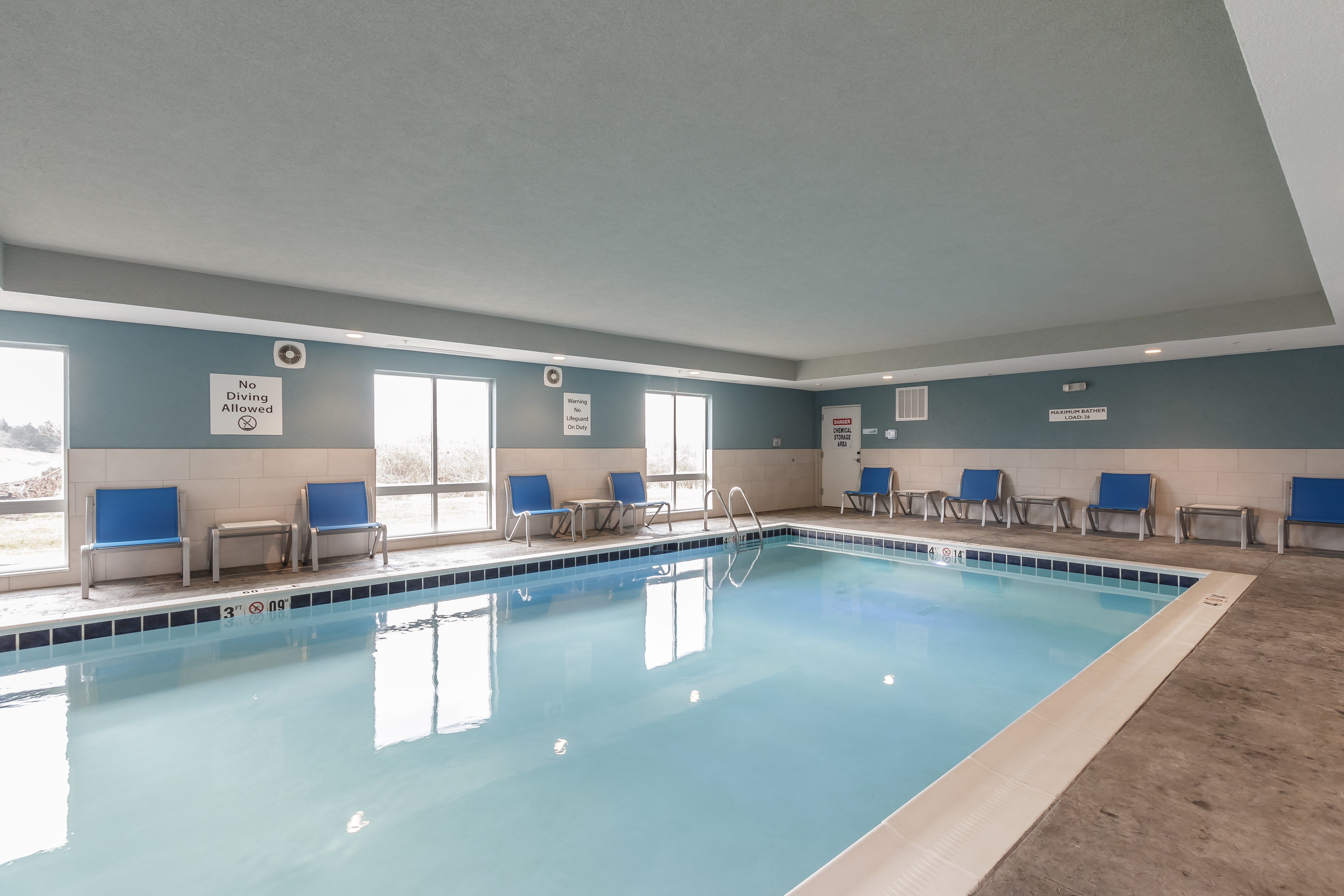 Holiday Inn Express and Suites South Bend South 36/64