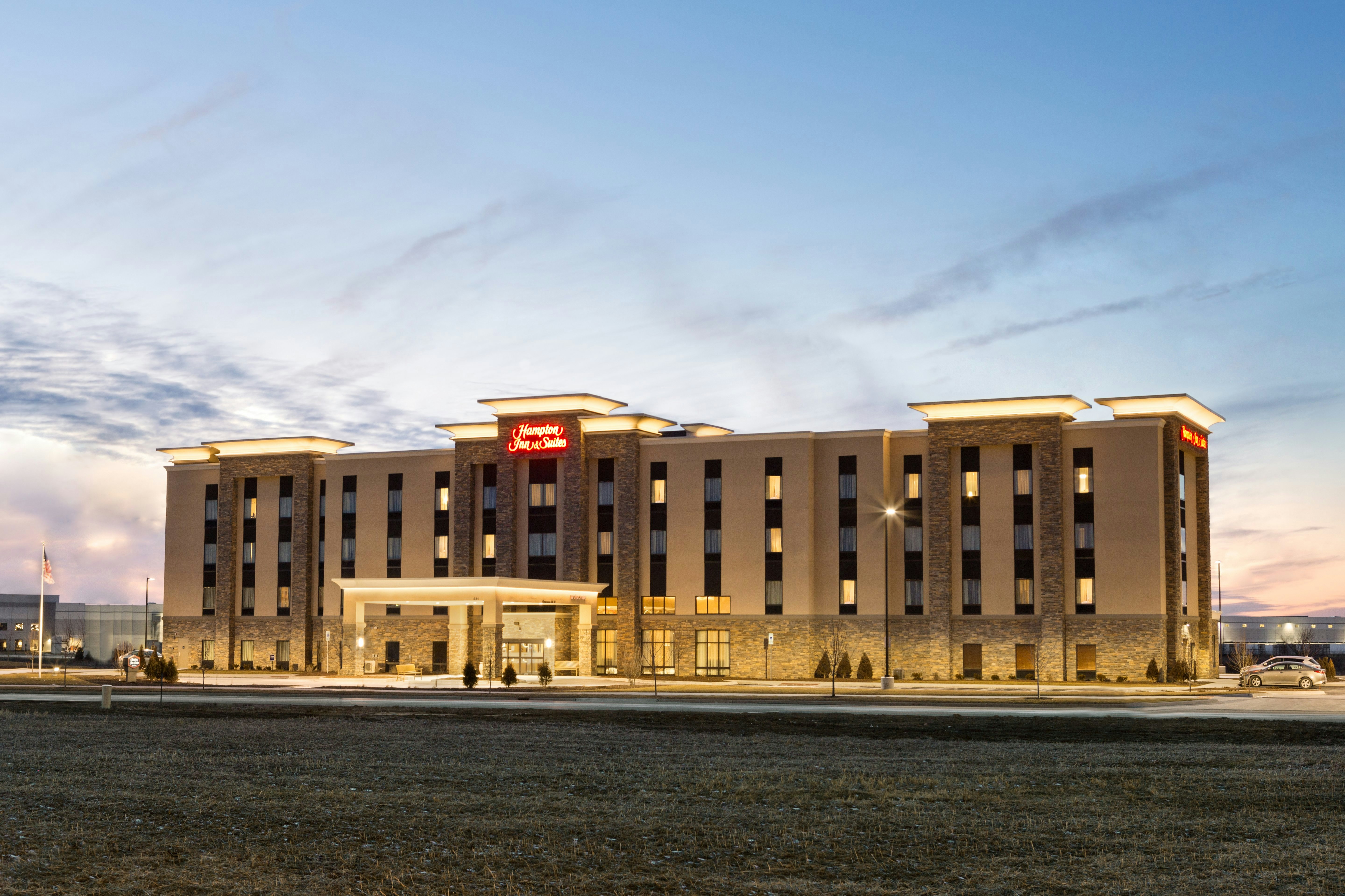 Hampton Inn and Suites Minooka 2/37