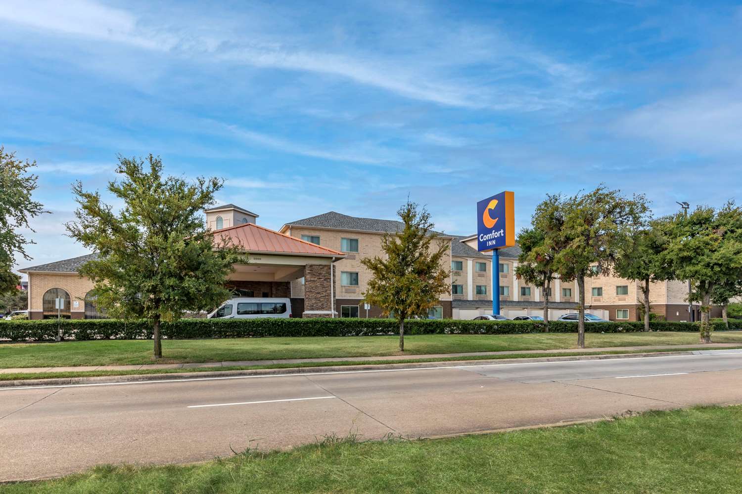 COMFORT INN DFW NORTH/IRVING 11/13