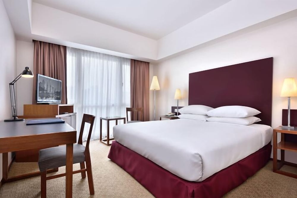 Hotel Capitol Kuala Lumpur 9/25