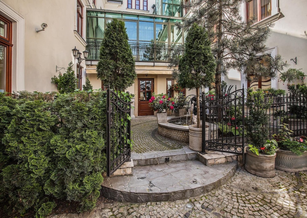 Hotel Wawel 58/60