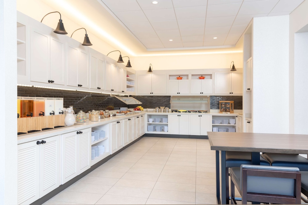 Hyatt Place Detroit/Royal Oak 8/62
