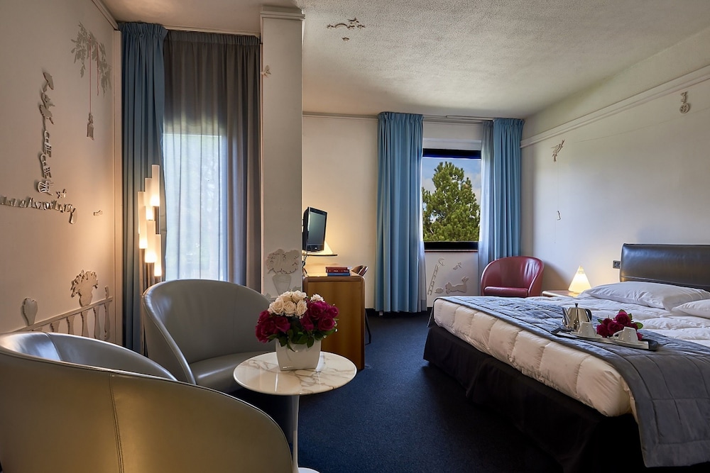 Albornoz Palace Hotel 36/71