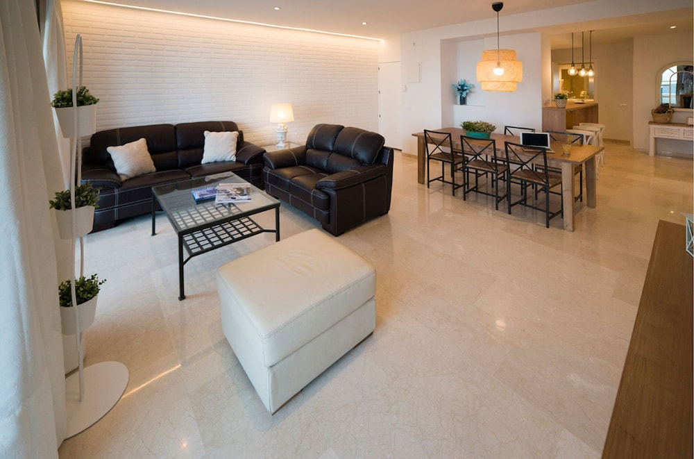 Mediterraneo Sitges Hotel Apartments 24/50