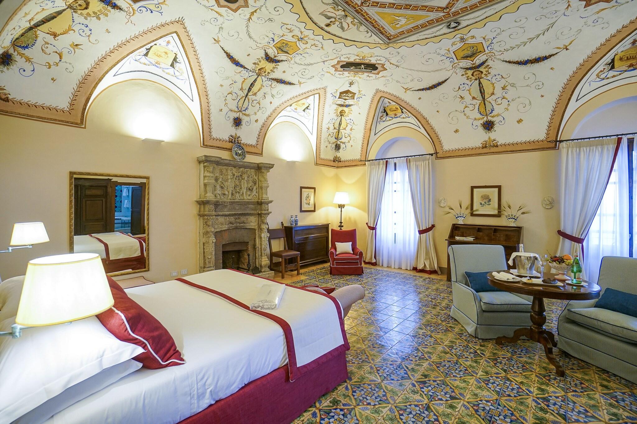 Suite, King Bed