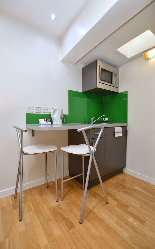 Princes Square Serviced Apartments 35/50