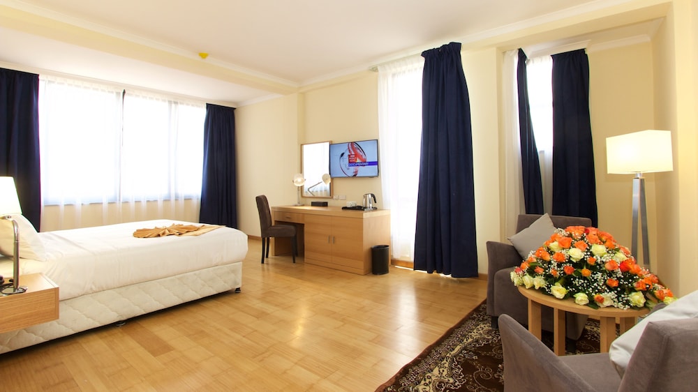 Yober Hotel 16/46