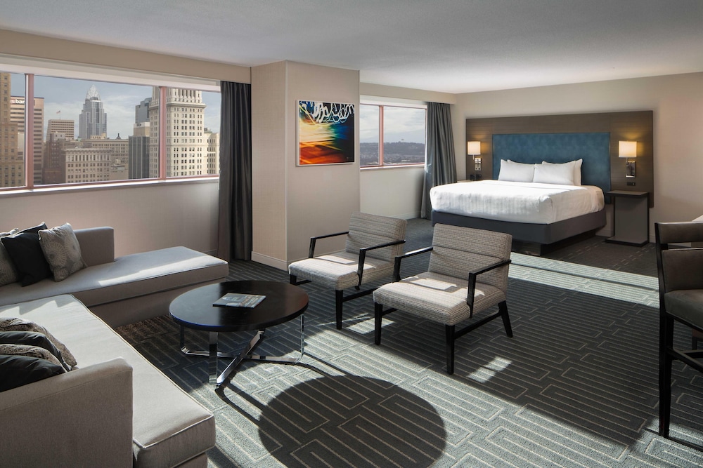 Hyatt Regency Cincinnati 36/66