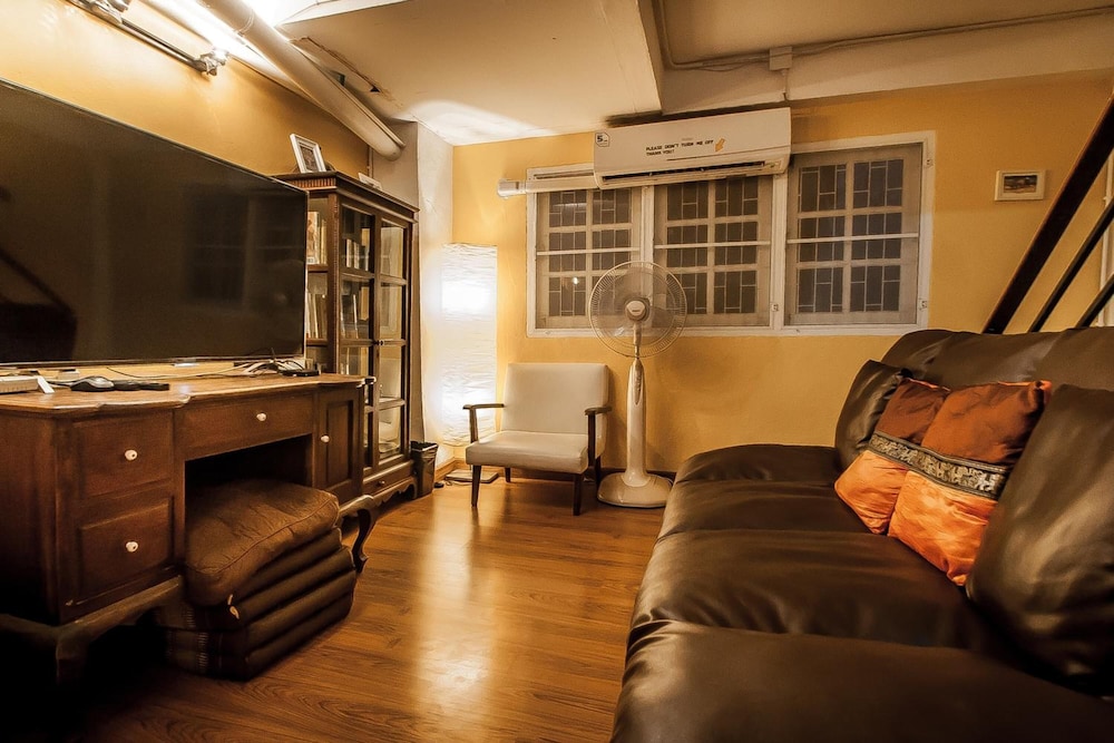Thai Thai Hostel 34/46