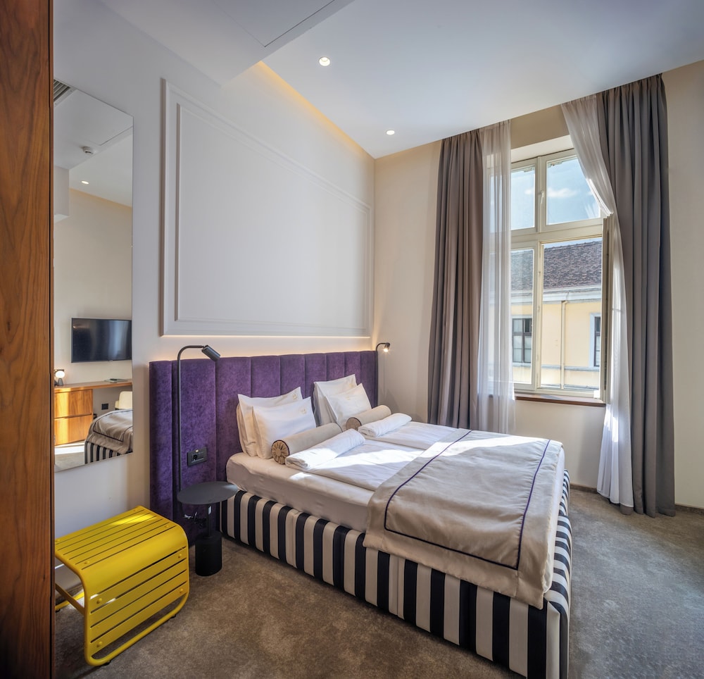 Maison Royale 18/50