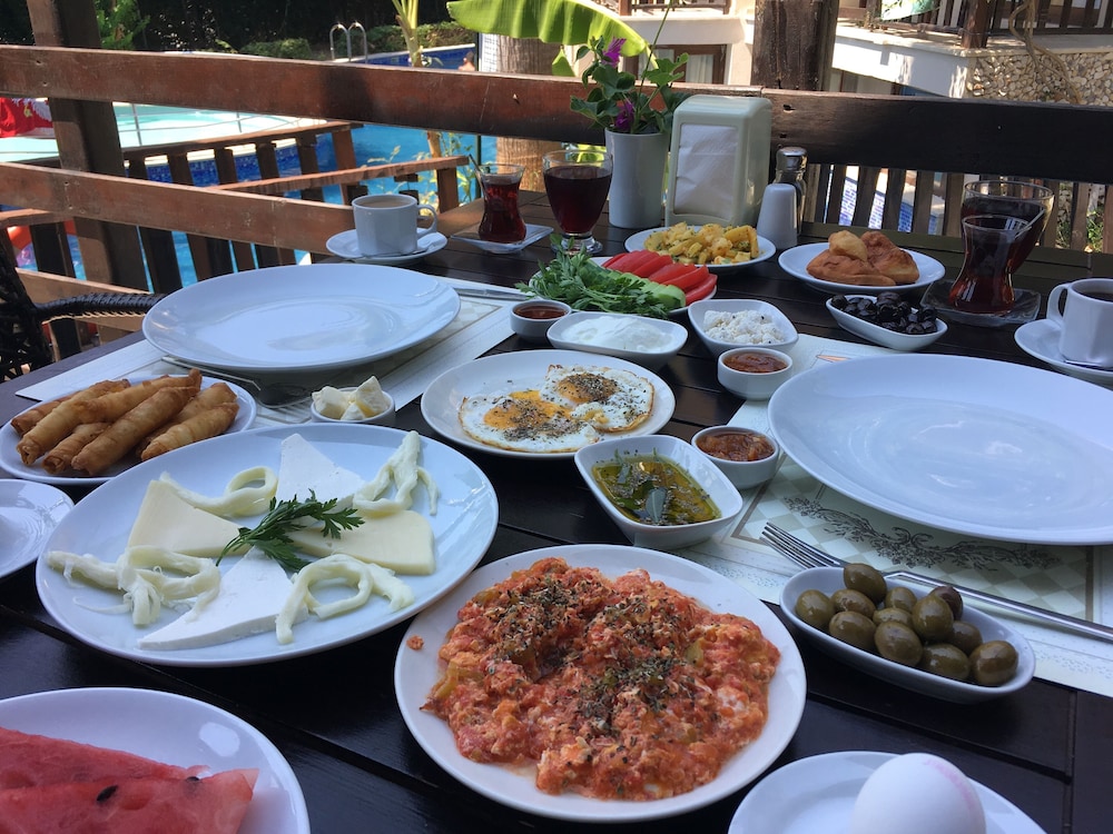 Alya Hotel Gocek 45/70