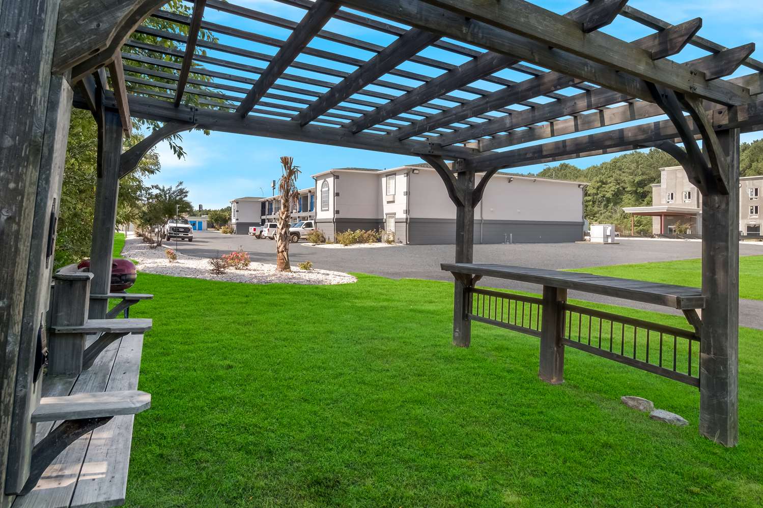 SureStay Hotel by Best Western Manning 35/39