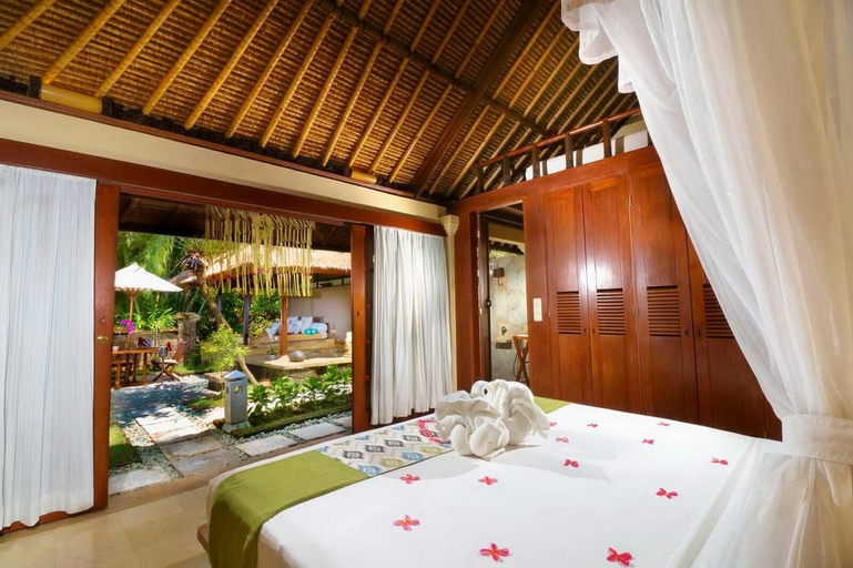 Pool, Courtyard, Villa, Private Hot Spring Bath