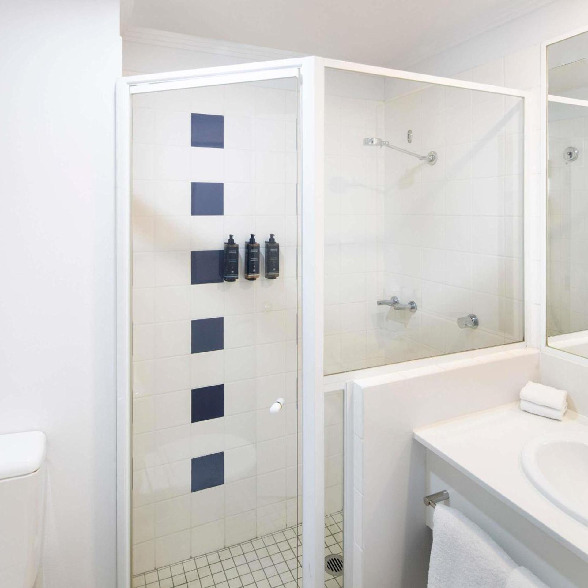 غرفة قياسية ثلاثية بسرير فردي، Mercure Sydney Bankstown 9/10