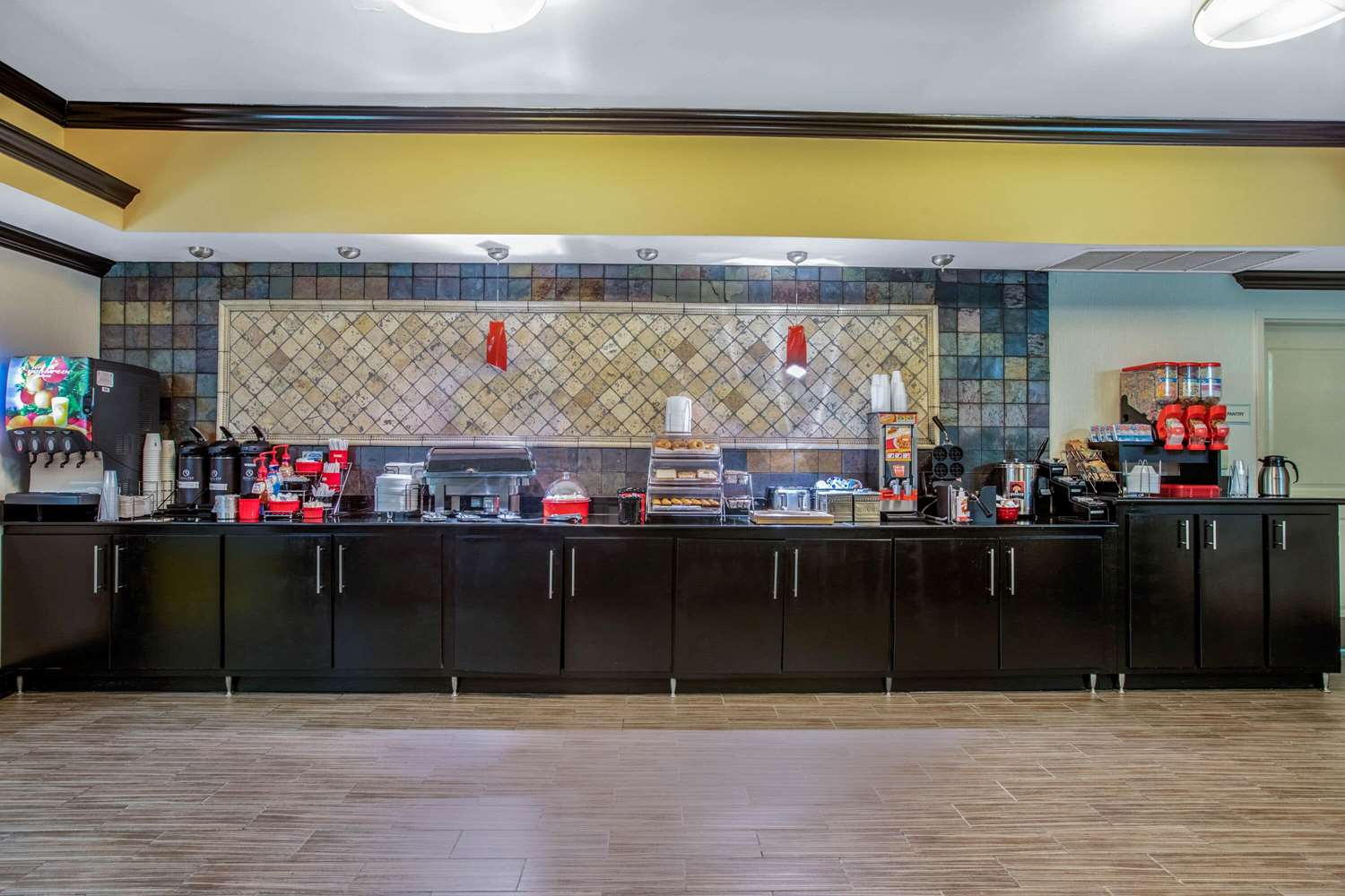 La Quinta Inn & Suites by Wyndham Conway 18/29