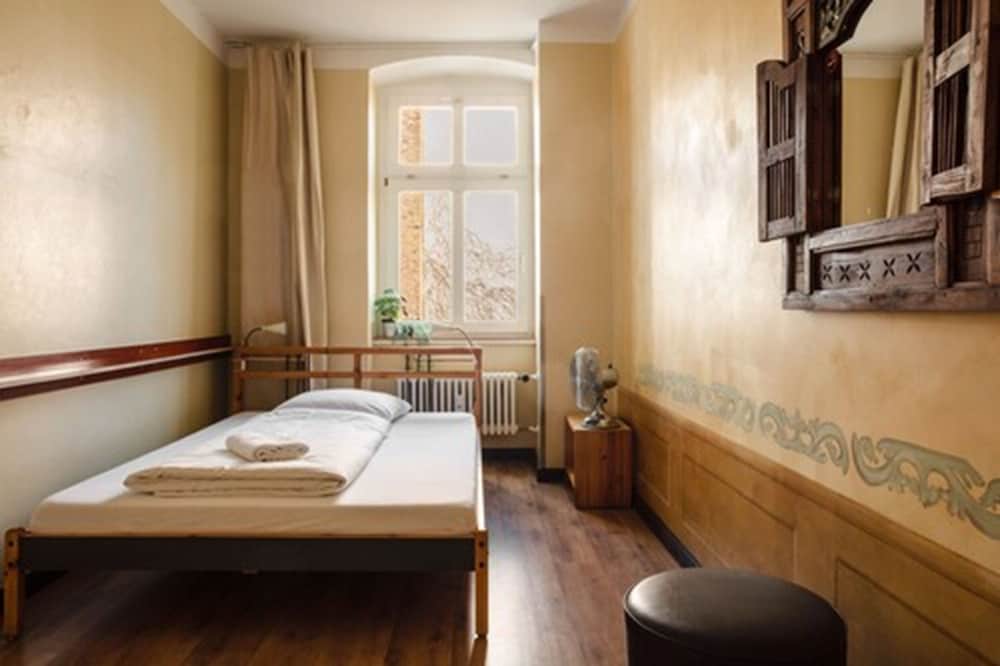 Eastseven Berlin Hostel 29/53