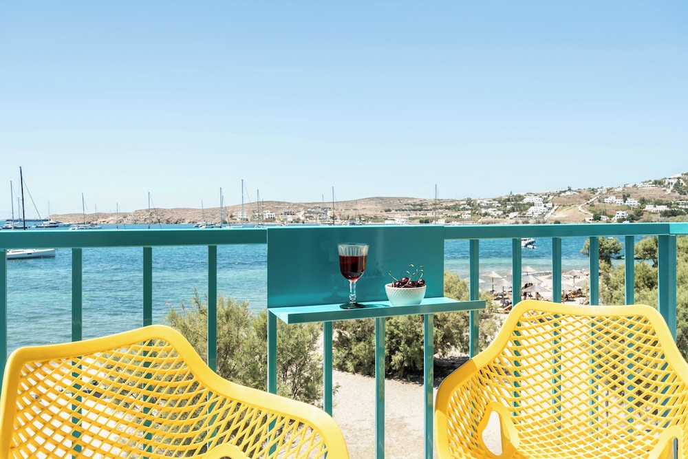 Play Paros, a member of Brown Hotels 56/62