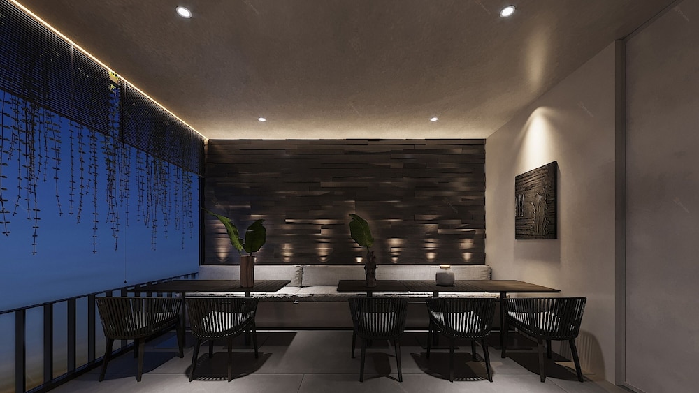 Legend Boutique Hotel 62/69