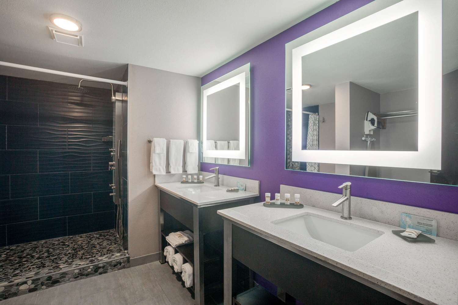 La Quinta Inn & Suites by Wyndham Branson 55/60