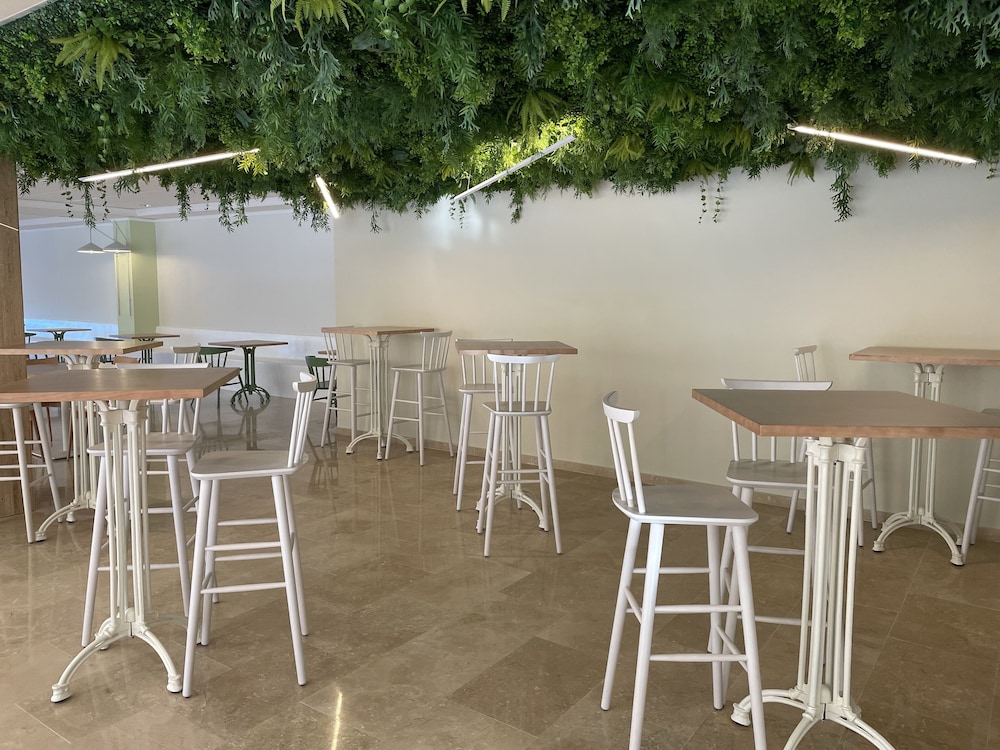 Hotel Cala Font 37/41