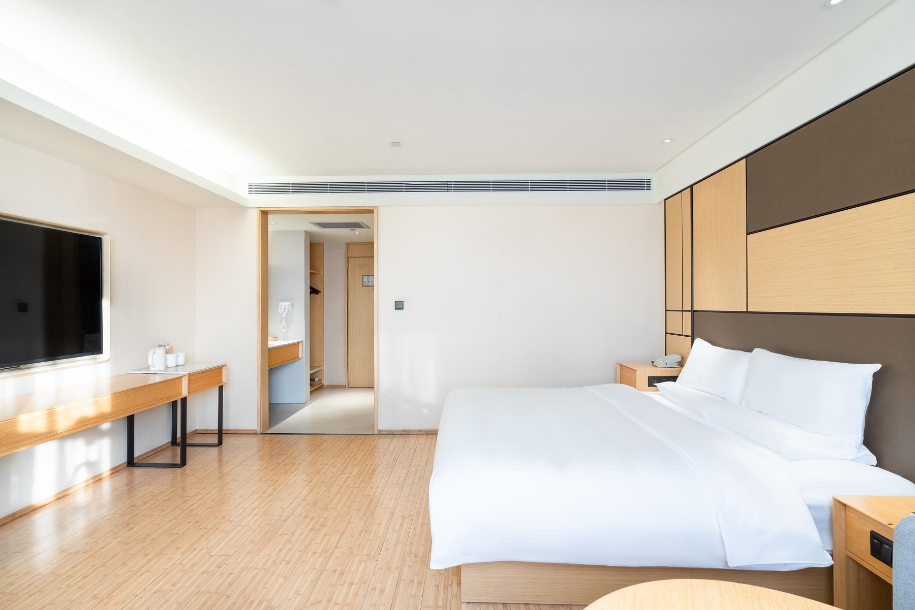 Ji Hotel (Guangzhou Tianhe East Railway Station) 17/50