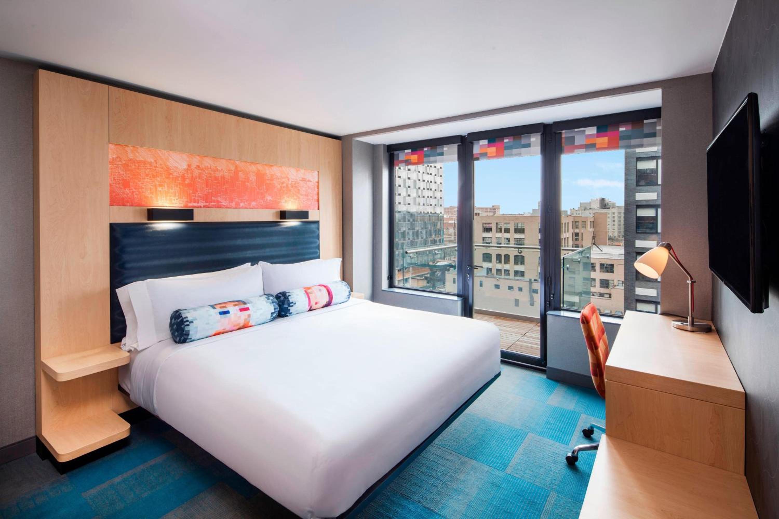 Room at ALOFT LONG ISLAND CITY-MANHATTAN VIEW, NEW YORK - NY