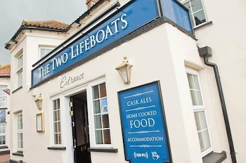 The Two Lifeboats 2/40