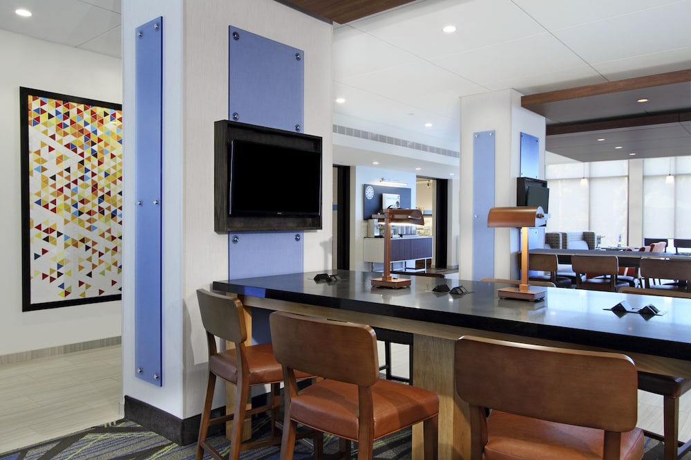 Holiday Inn Express Jasper 63/76