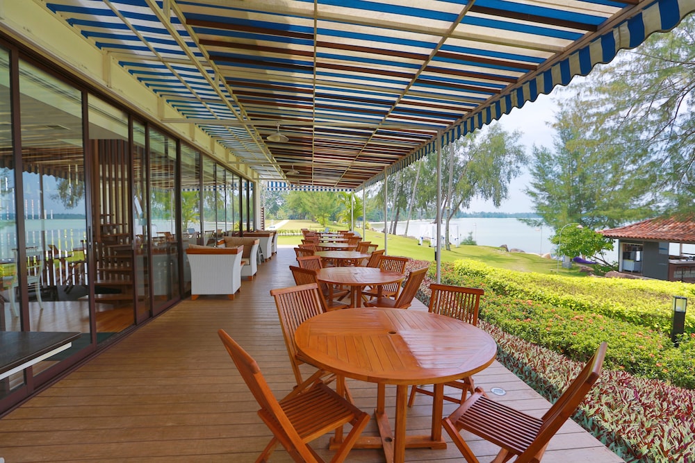 Pantai Indah Lagoi Bintan 33/50