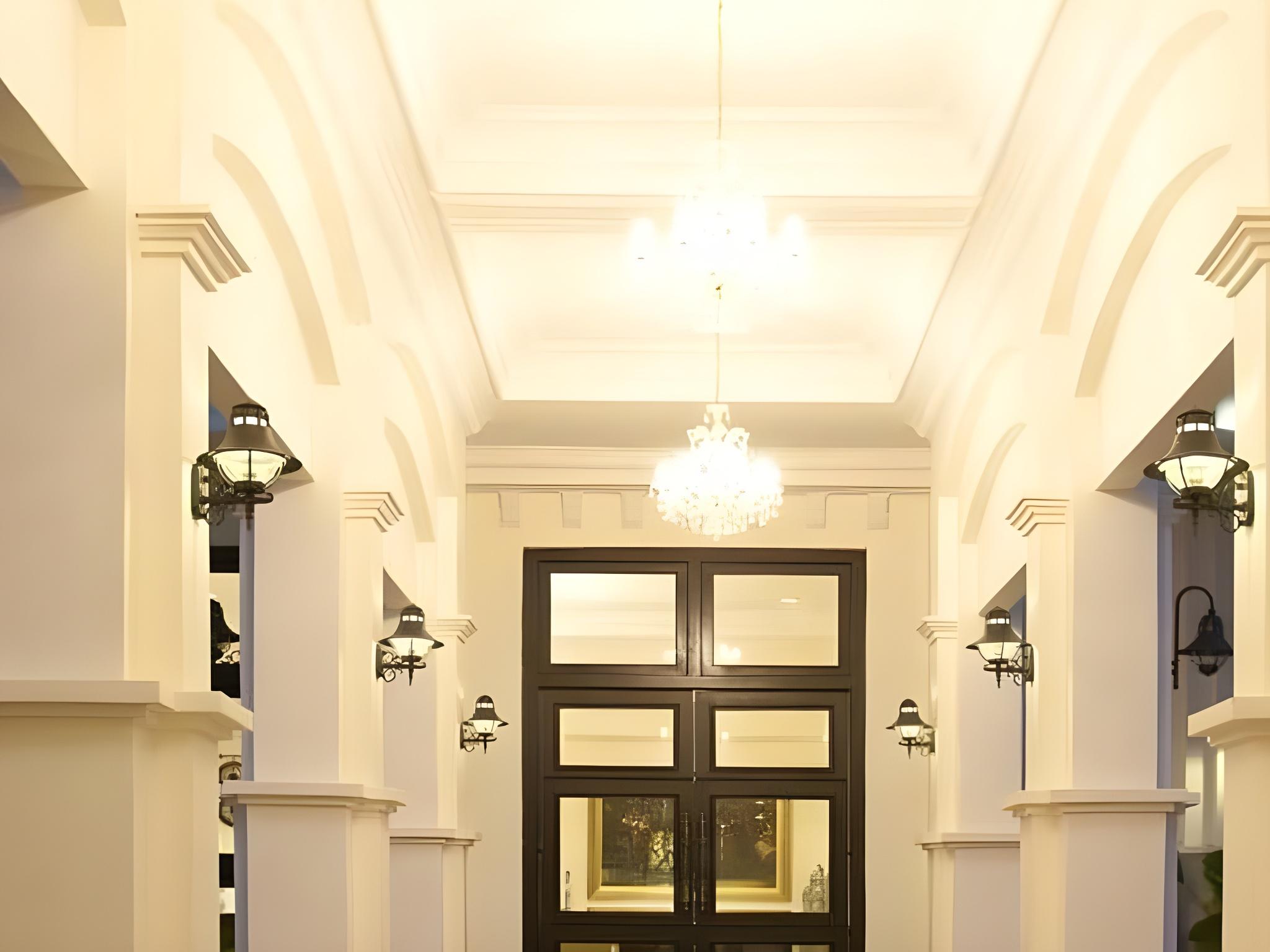 Colonial Hotel Makassar 10/31