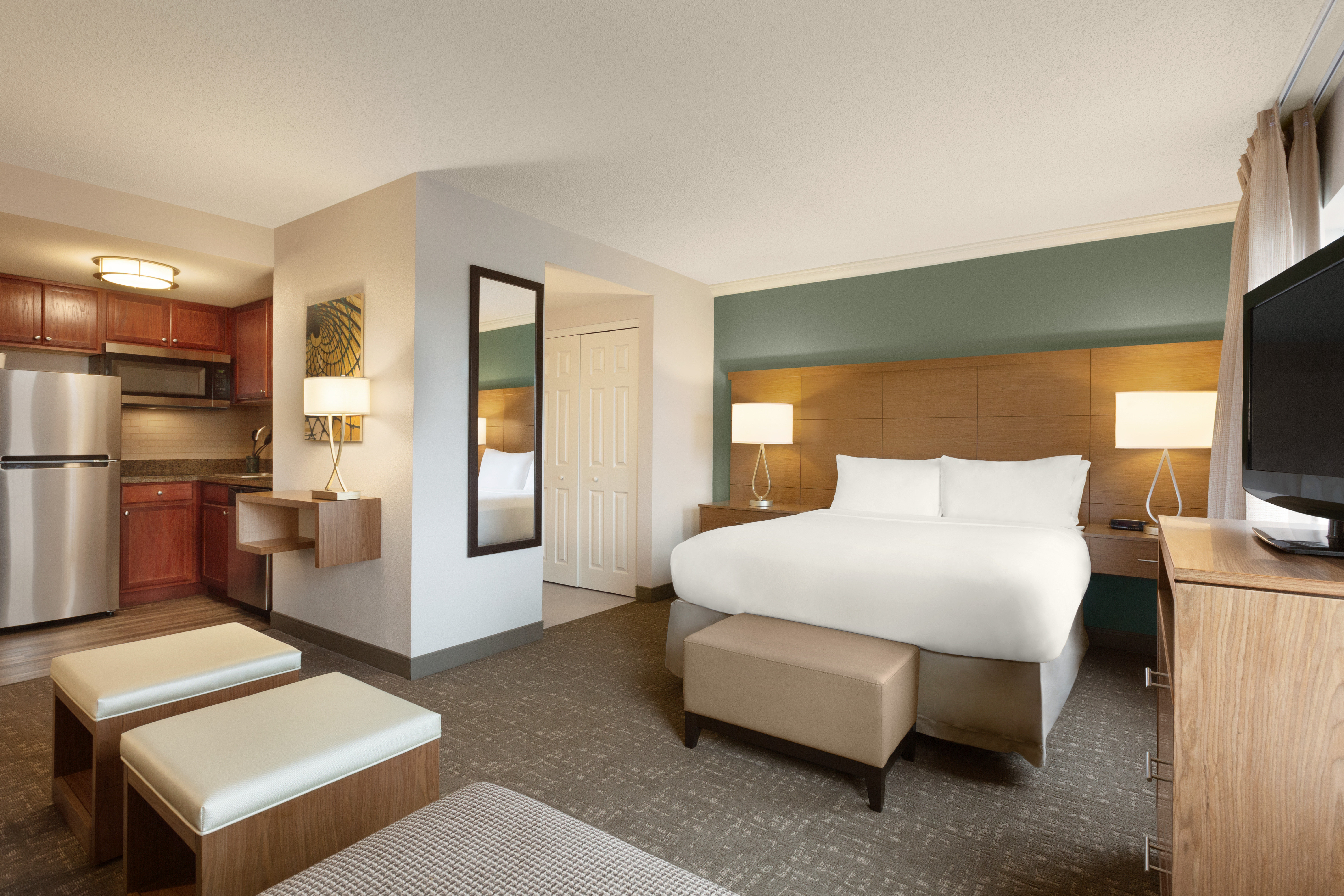 Studio, Suite, Queen Bed