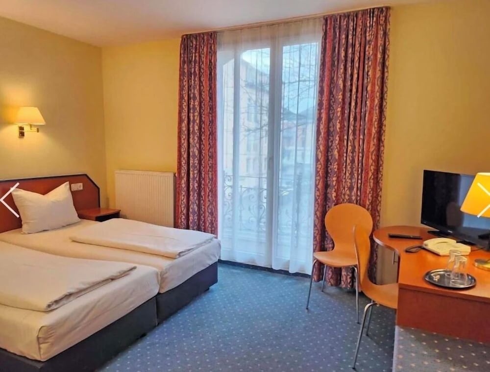Hotel Amadeus Dresden Neustadt 11/25