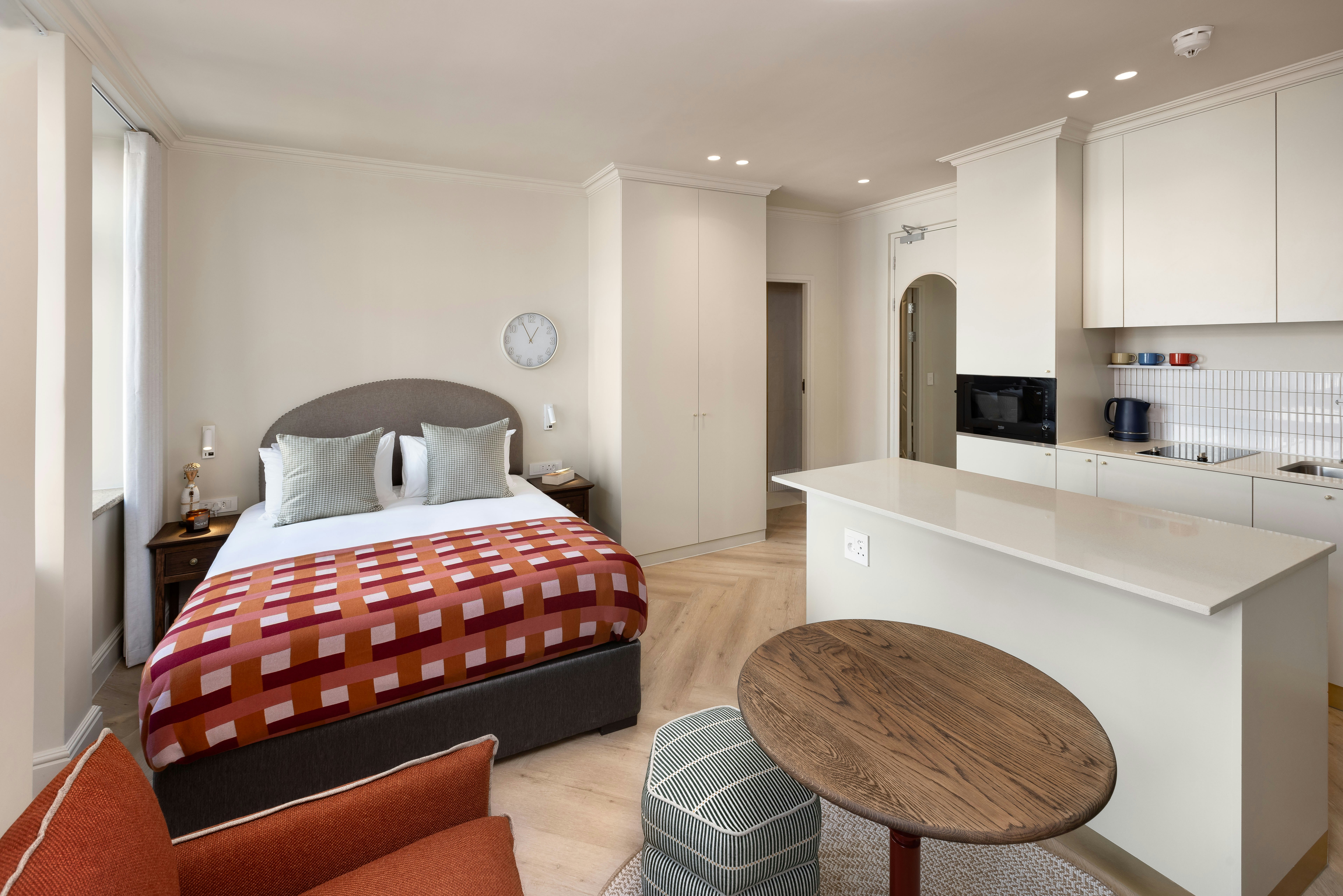 Charles Hope Boutique Hometel 26/69