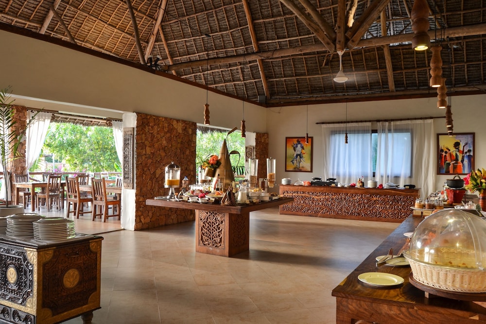 The Sands Beach Resort, Zanzibar 48/72