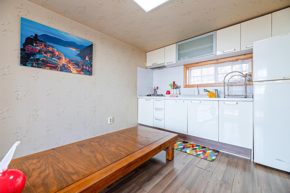 Ganghwa Western Beach Pension 11/50