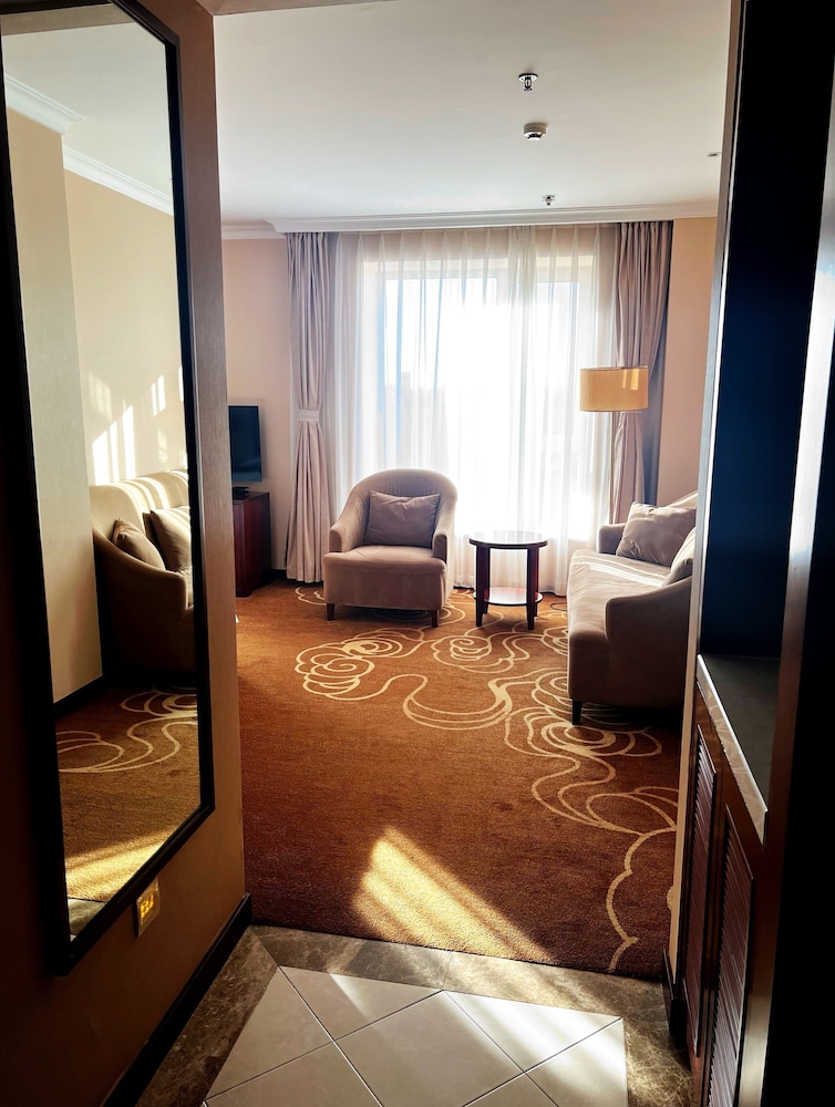 Inner Mongolia Grand Hotel 35/64