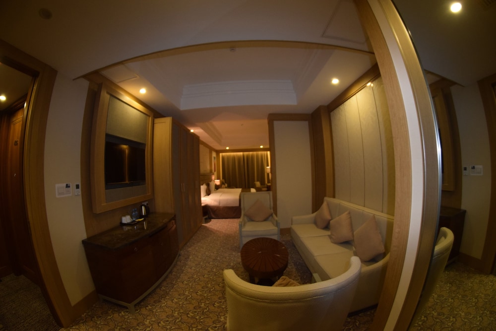 Royal Mountain Hotel 31/50