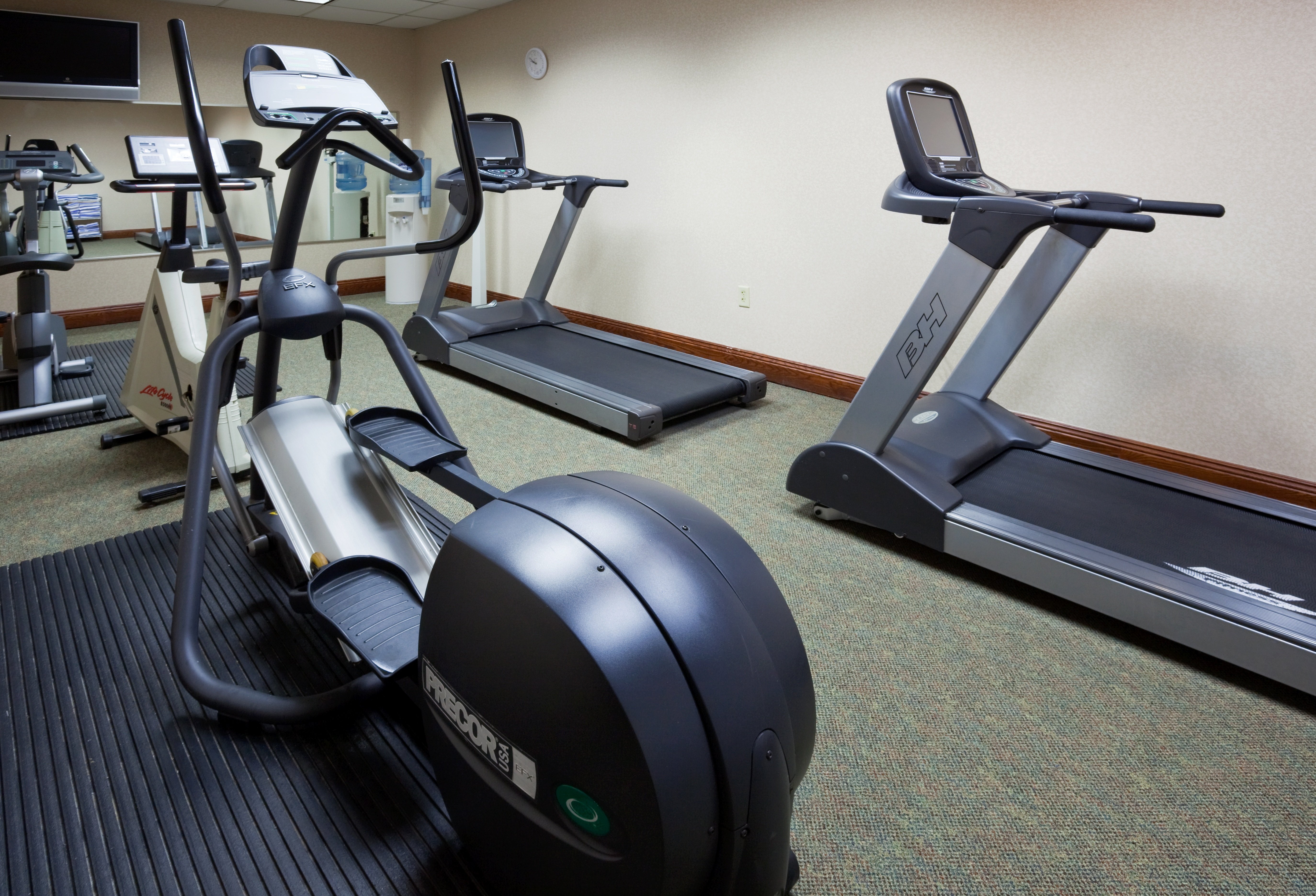 Holiday Inn Hotel Suites Wausau Rothschild 34/57