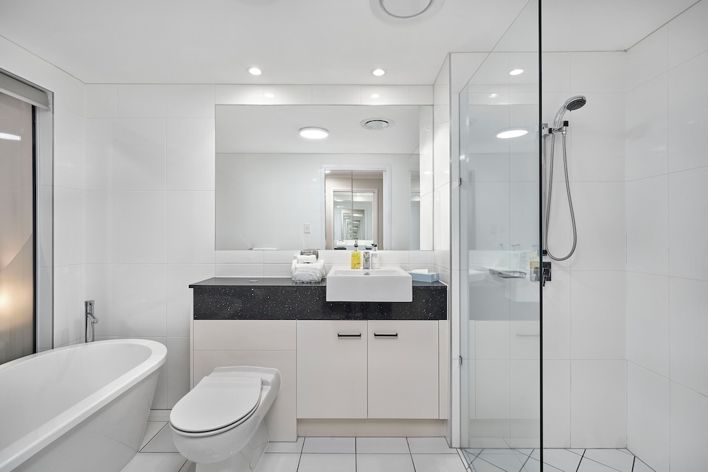 Vision Cairns Apartments 70/72