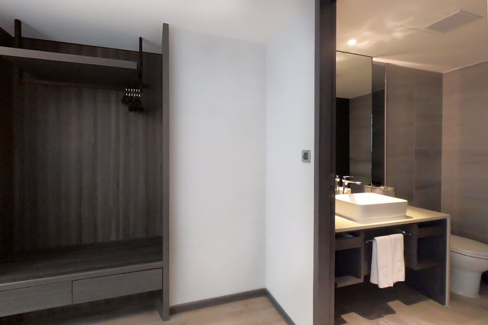 Lakeshore Hotel Yilan 13/46