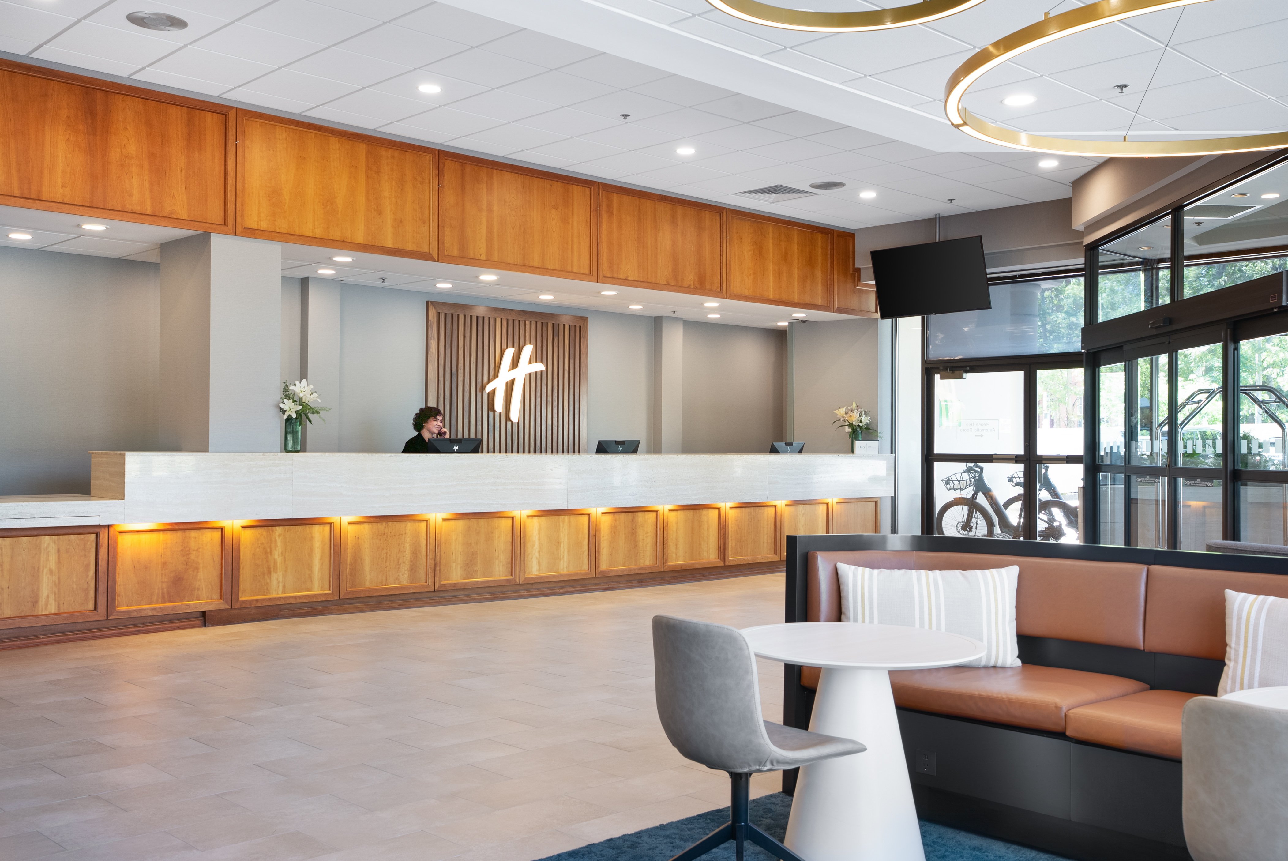 Holiday Inn Portland-By The Bay 6/74